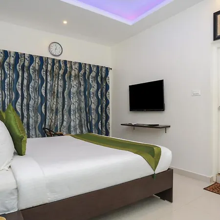 Treebo Light House, 900 Mtrs From Botanical Garden Hotel Ooty Exterior photo